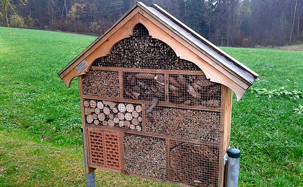 Hôtel à insectes Les naturiales